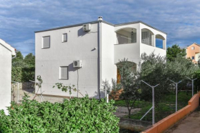 Apartments with a parking space Srima - Vodice, Vodice - 5742
